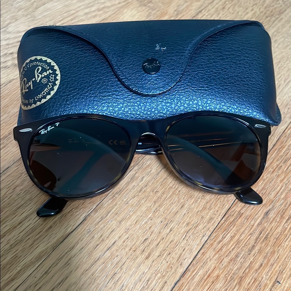 Ray-Ban Wayfarer II Classic RB2185 902/57 55-18